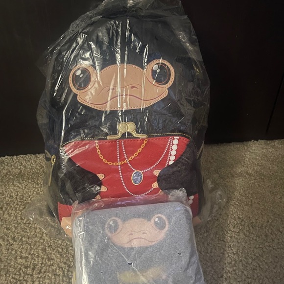 Niffler Loungefly Mini Backpack And Wallet - Picture 5 of 5